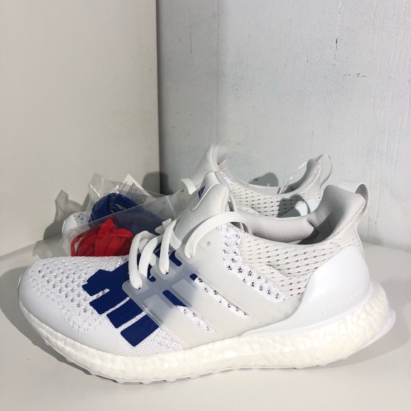 adidas gazelle silver green womens Adidas Ultraboost 4.0 DNA Running Shoes main image 0